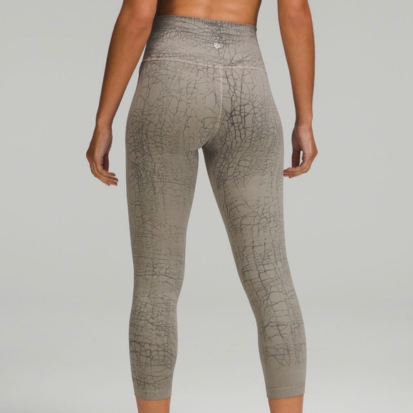 Lululemon Wunder Train HR Tight 23” Dye - Picture 3 of 7